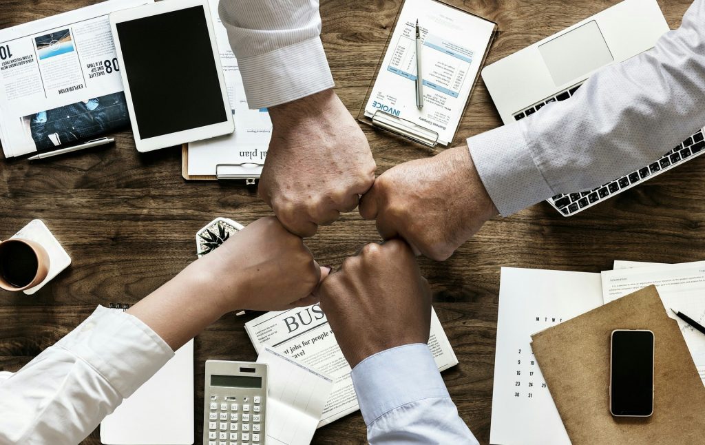 kzn_it_services_fist_bump